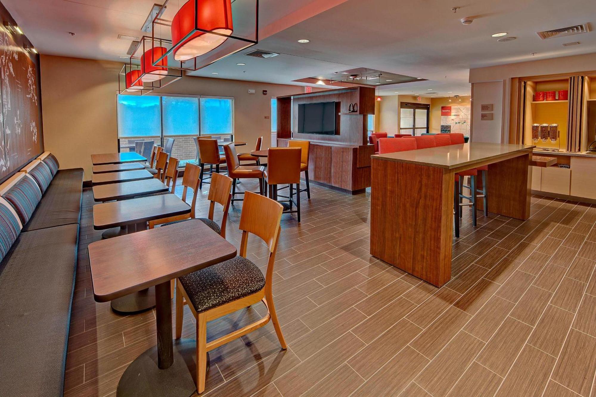 Towneplace Suites By Marriott Hattiesburg Exterior foto